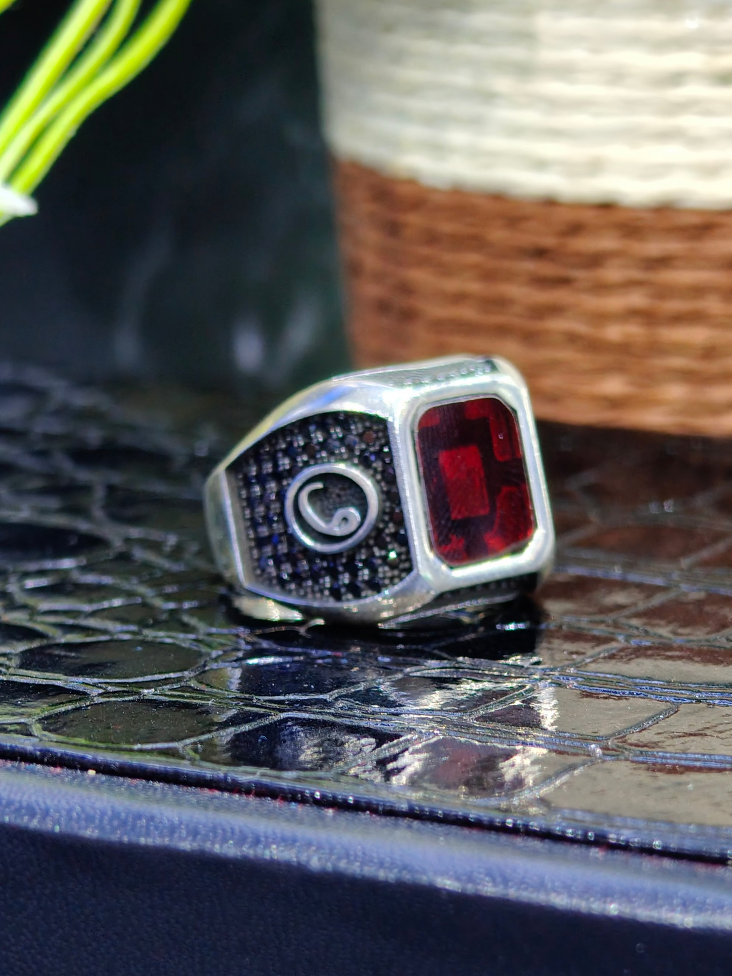 RED AGATE RING